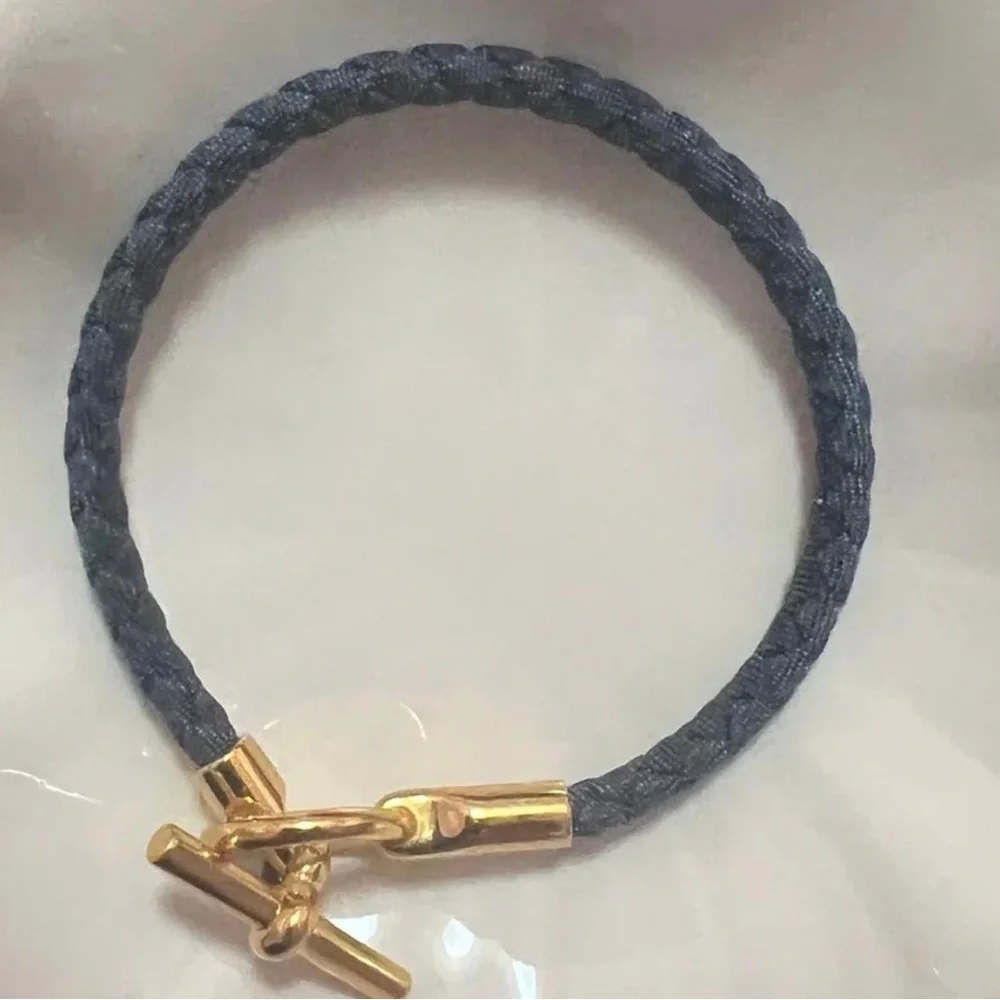 Hermes Glenan Bracelet Orange Box with Black Ribbon worn once or twice - Picture 4 of 4